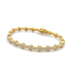 Clover and round stone moissanite tennis bracelet in yellow gold vermeil over sterling silver, view 2
