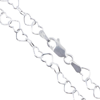 Superior Silver 4.5mm heart link bracelet in polished 925 sterling silver with a secure lobster clasp, made in Italy.
